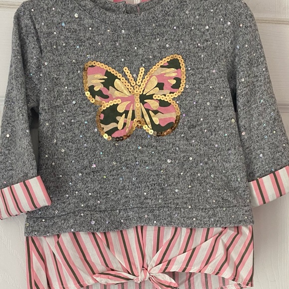 Top with matching jean type leggings